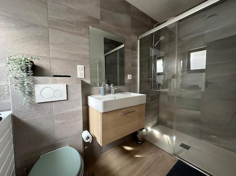 Appartement Lumineux T2 Avec Terrasse Proche Parc Saint-pierre Amiens